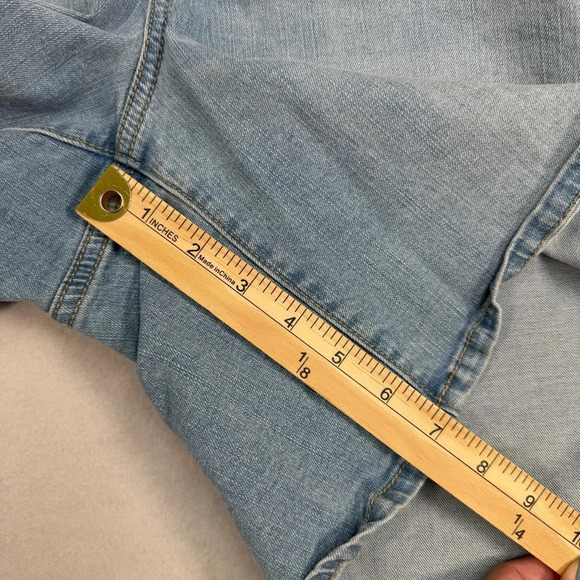 Torrid Perfect 5 Inch Jean Shorts Womens Plus Size 20 Light Wash High Rise - Picture 8 of 8